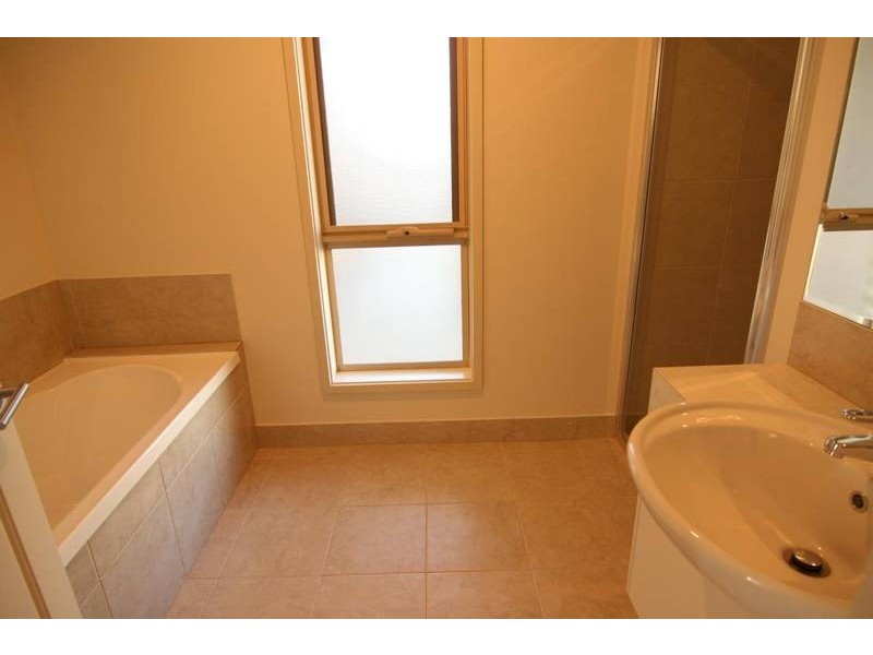 1/63 Viewpoint, Ararat VIC 3377