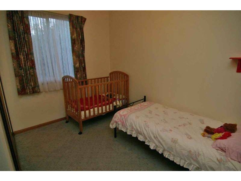 9 Henderson Street, Ararat VIC 3377