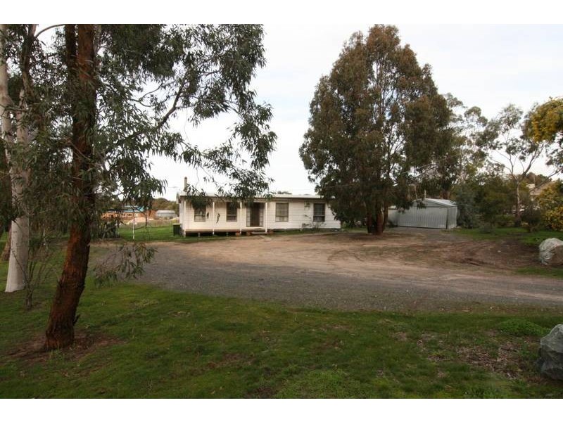 111 Port Fairy Road, Ararat VIC 3377