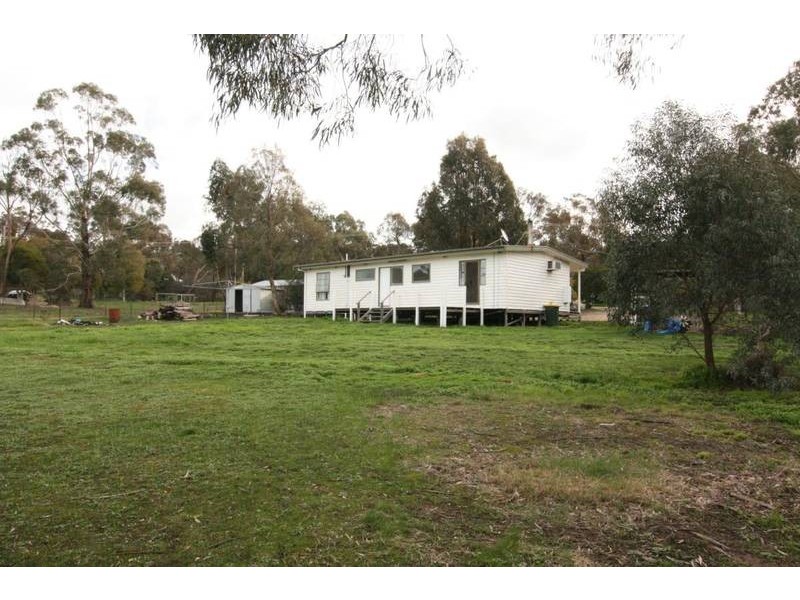 111 Port Fairy Road, Ararat VIC 3377