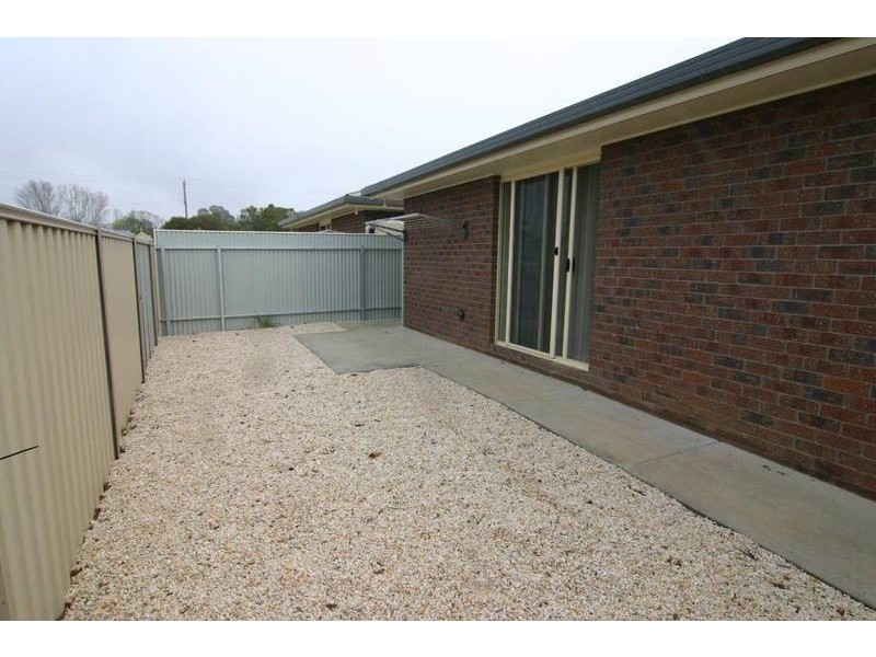 2/6 Queens Avenue, Ararat VIC 3377