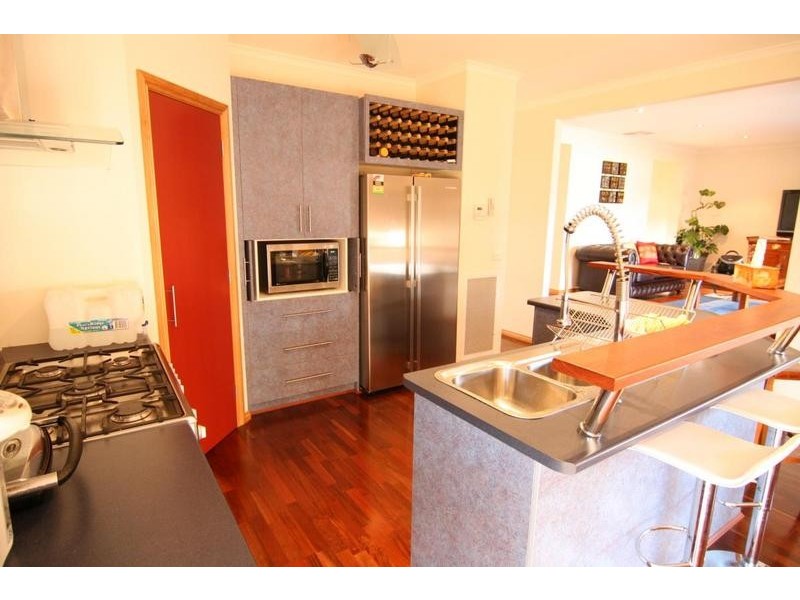 9 Lobelia Drive, Ararat VIC 3377