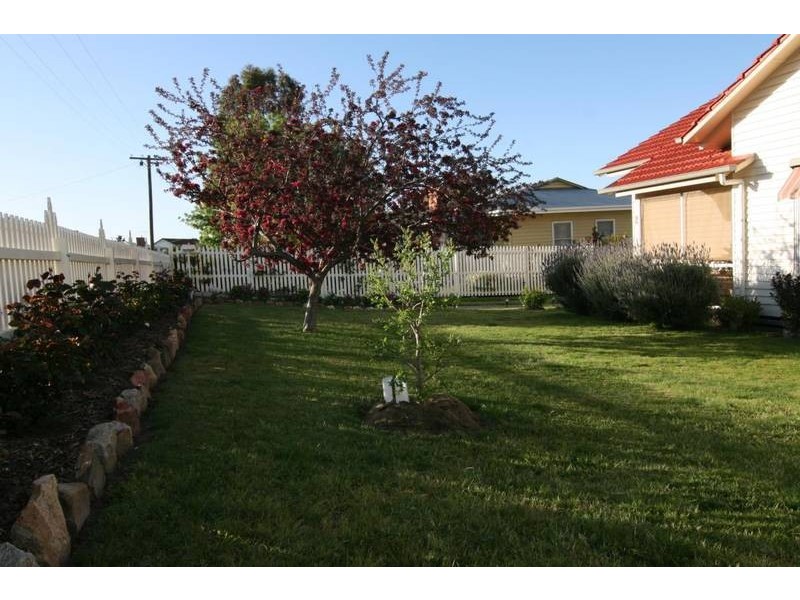 2 Webb Street, Ararat VIC 3377