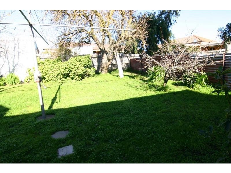 16 Coad street, Ararat VIC 3377