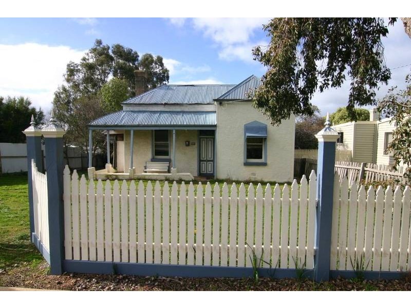 76 Queen Street, Ararat VIC 3377