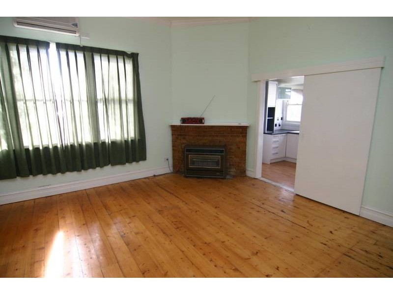 76 Queen Street, Ararat VIC 3377