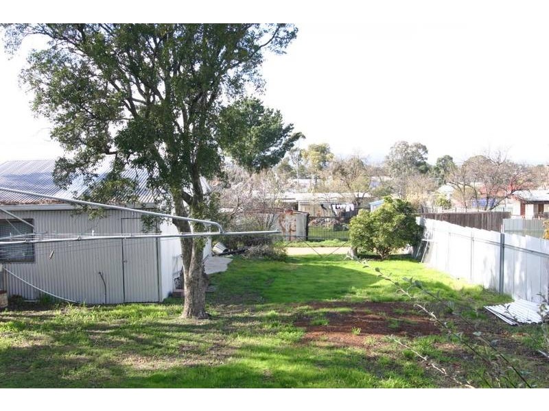 76 Queen Street, Ararat VIC 3377