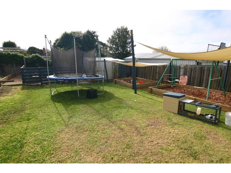 13 Churchill Avenue, Ararat VIC 3377
