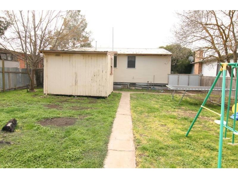 90 Rundell Street, Ararat VIC 3377