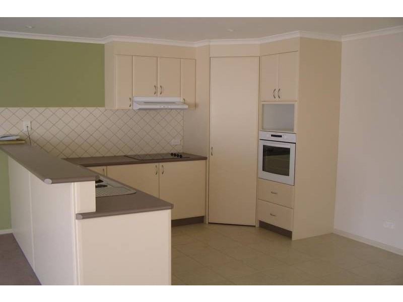 2/17 Tobin Street, Ararat VIC 3377