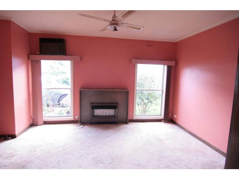 23 Montgomery Street, Ararat VIC 3377