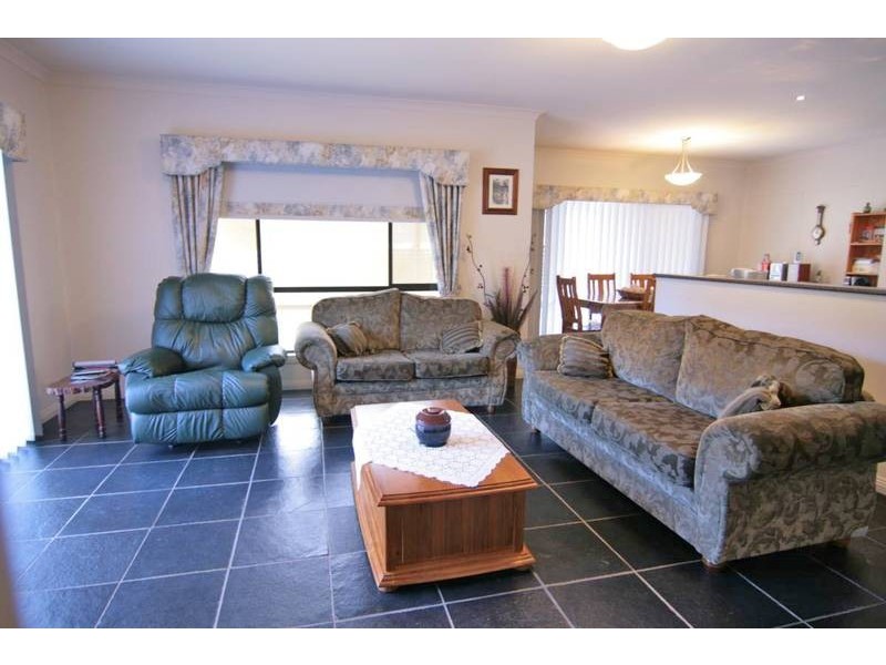 3 Scotts Rise, Ararat VIC 3377