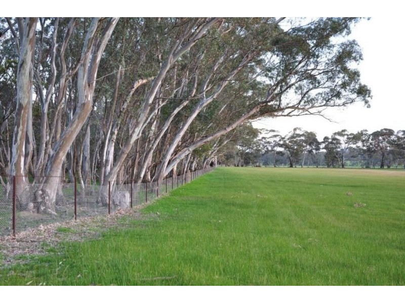 Corner Saw Pit Flat Road & New Years Day Road, Ararat VIC 3377