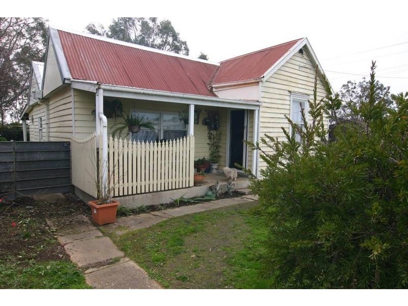 75 Campbell Street, Ararat VIC 3377