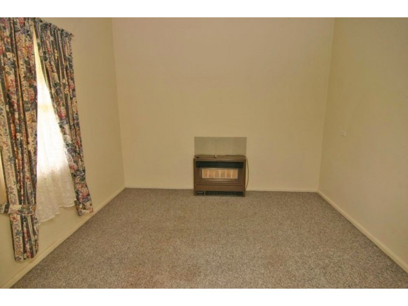 54 McLellan Street, Ararat VIC 3377