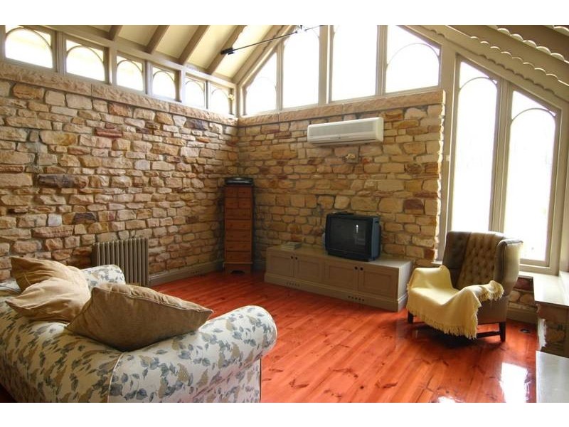 62 Rowe Road, Pomonal VIC 3381