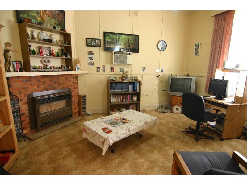 19 Blake Street, Ararat VIC 3377