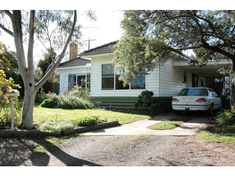 6 High Street West, Ararat VIC 3377