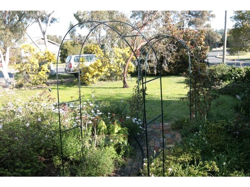 6 High Street West, Ararat VIC 3377
