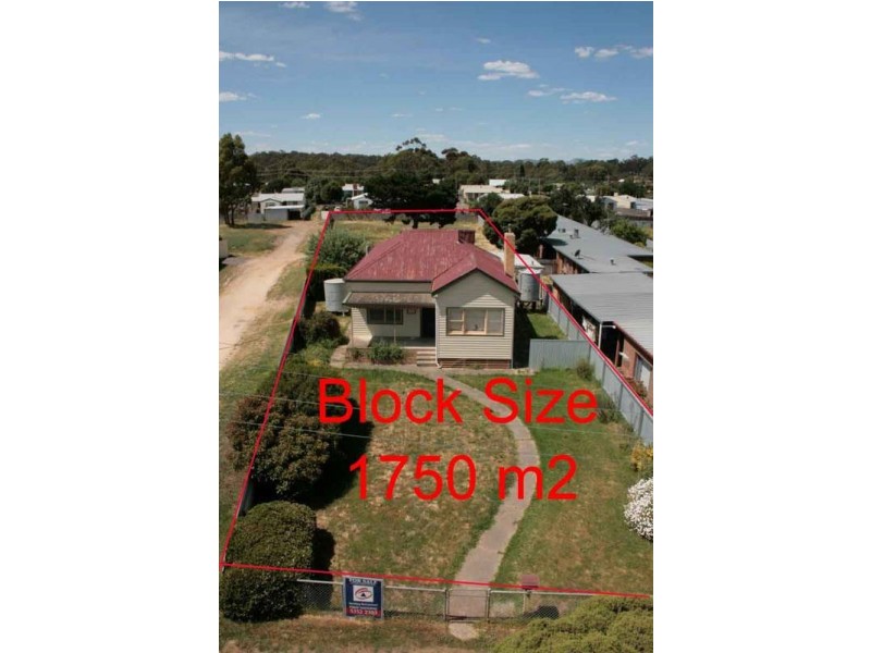 12 Blake Street, Ararat VIC 3377