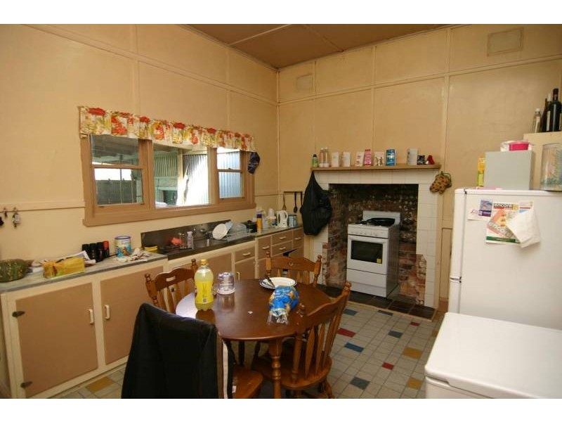 12 Blake Street, Ararat VIC 3377