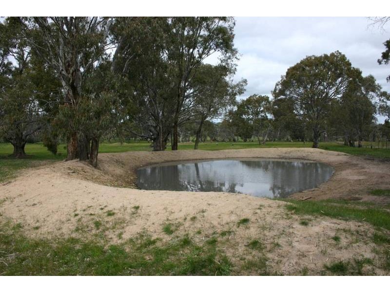 818 Panrock Road, Great Western VIC 3377