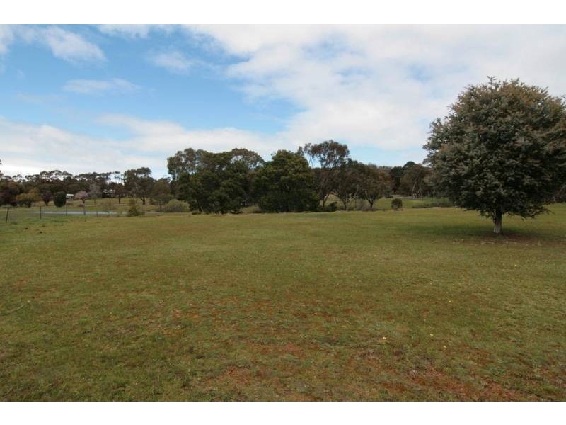 75 Picnic Road, Ararat VIC 3377