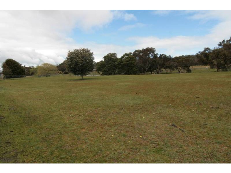 75 Picnic Road, Ararat VIC 3377