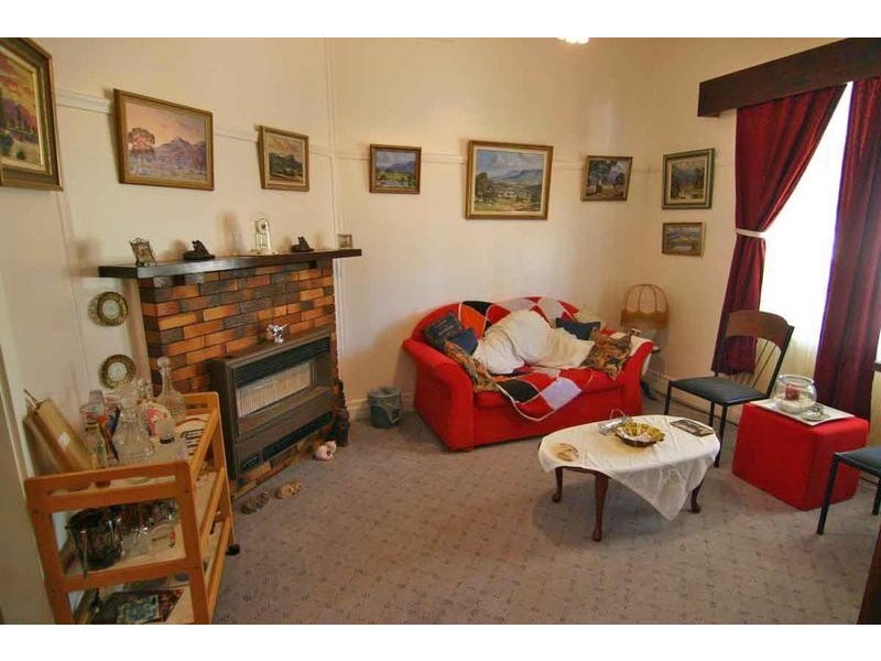 30 Benbow Street, Ararat VIC 3377