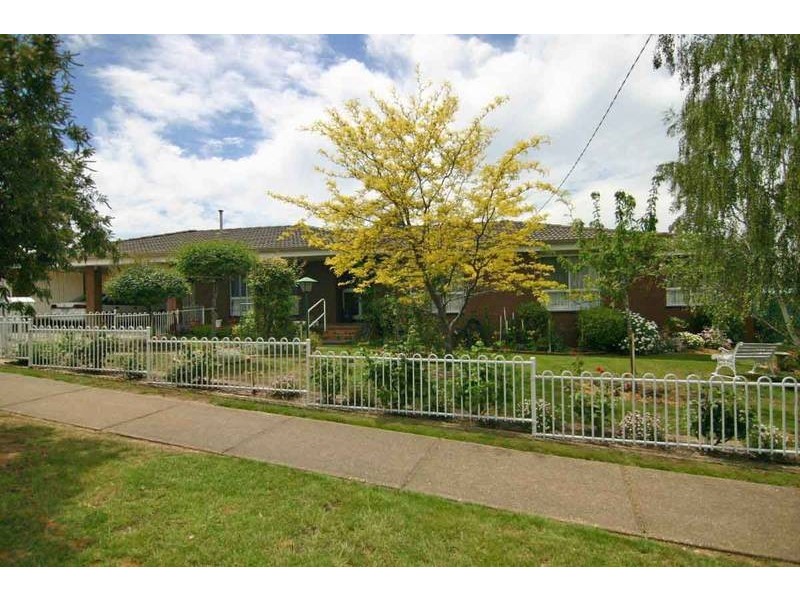 20 Barkly Street West, Ararat VIC 3377