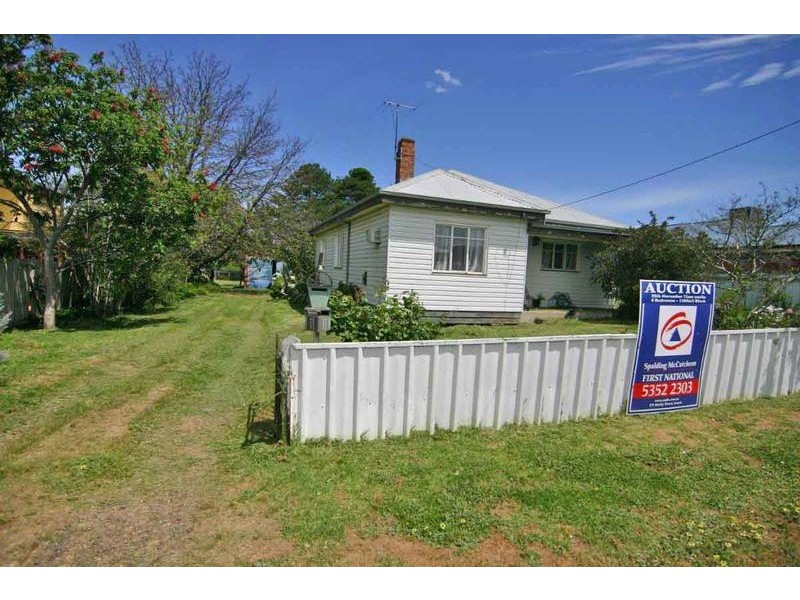 11 Mclean Street, Ararat VIC 3377