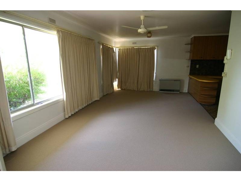 19 Barkly Street West, Ararat VIC 3377