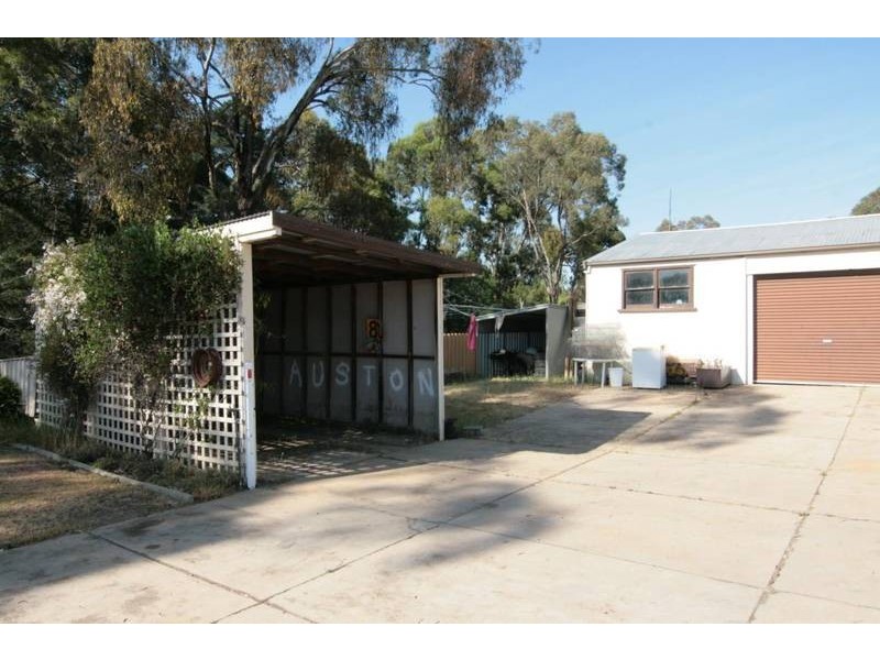 19 Barkly Street West, Ararat VIC 3377