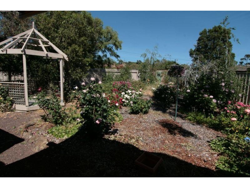 21 Ford Street, Ararat VIC 3377