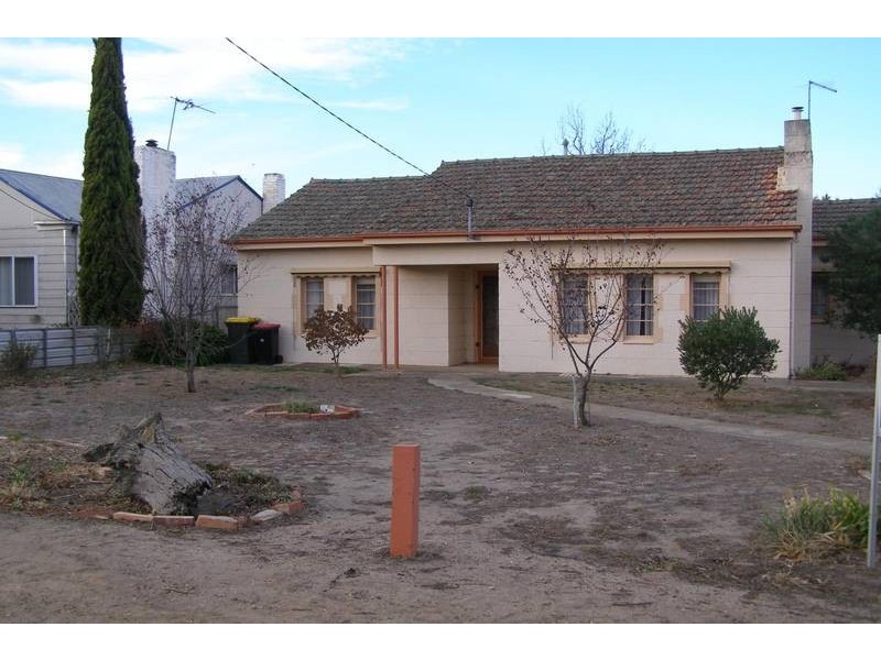 12 Baird Street, Ararat VIC 3377