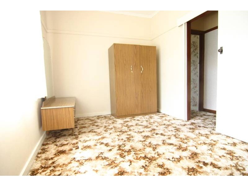 8 Churchill Avenue, Ararat VIC 3377