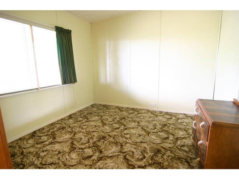 8 Churchill Avenue, Ararat VIC 3377