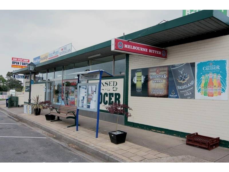 2124 Glenelg Highway, Lake Bolac VIC 3351