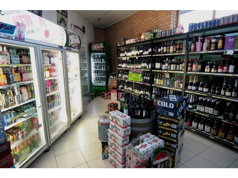 2124 Glenelg Highway, Lake Bolac VIC 3351