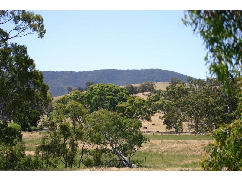 1374 Pyrenees Highway, Amphitheatre VIC 3468