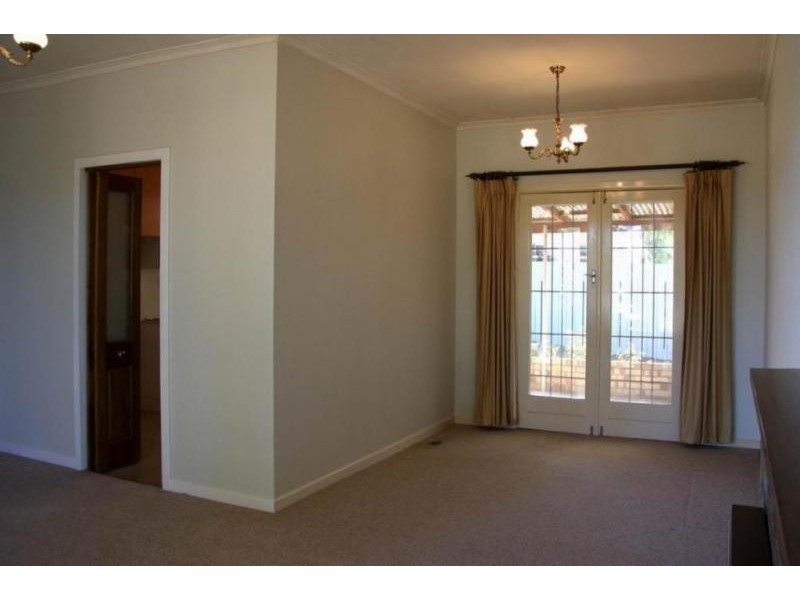 7 Mimosa Avenue, Ararat VIC 3377