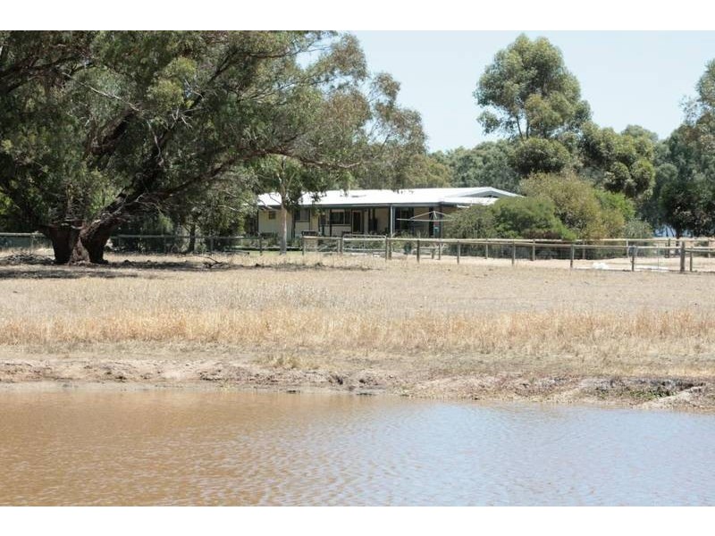 149 Bowen Mine Road, Moyston VIC 3377