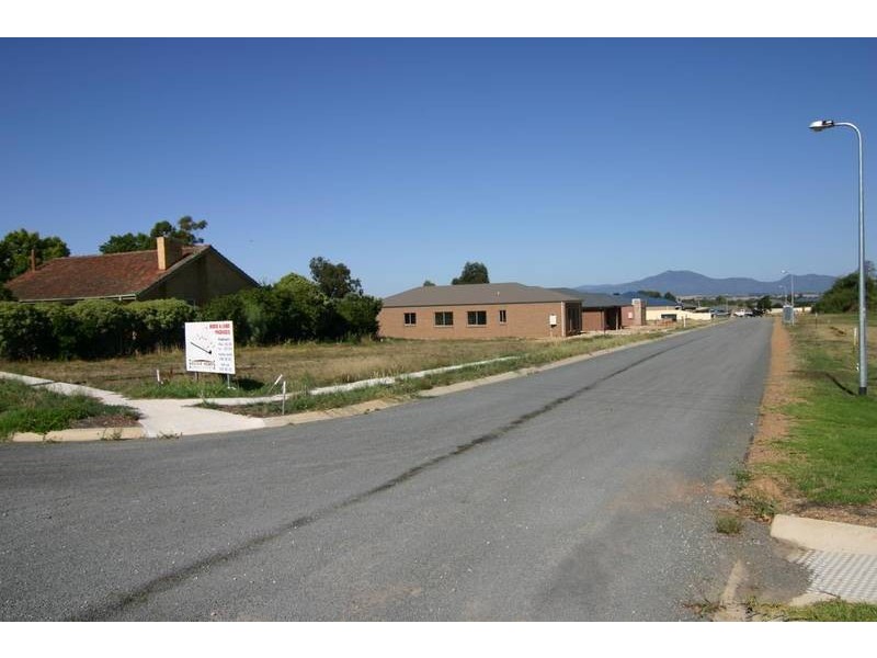 1 Glastonbury Drive, Ararat VIC 3377