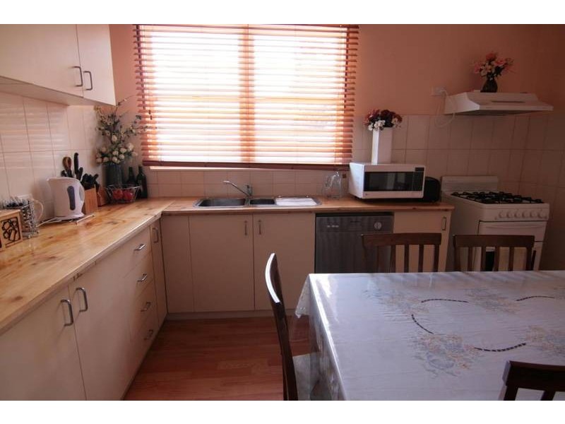 27 Montgomery Street, Ararat VIC 3377