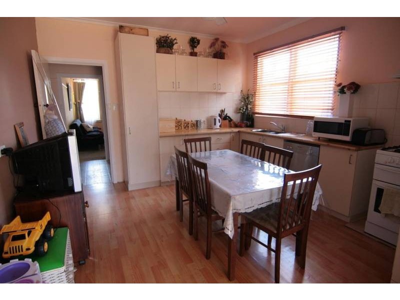 27 Montgomery Street, Ararat VIC 3377