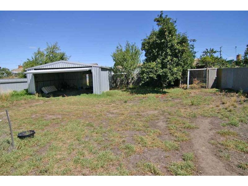 14 Bonnin Avenue, Ararat VIC 3377