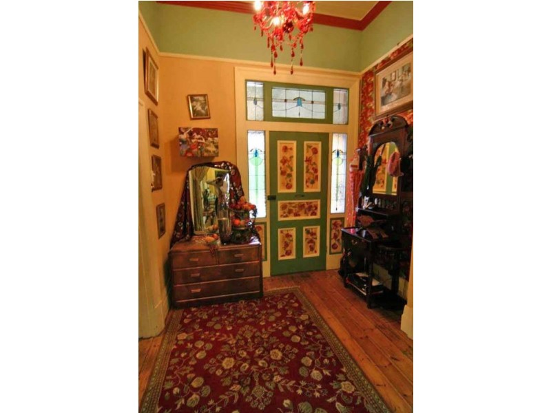 24 Port Fairy Road, Ararat VIC 3377