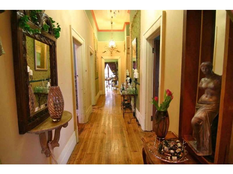 24 Port Fairy Road, Ararat VIC 3377