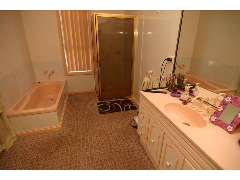 56 Churchill Avenue, Ararat VIC 3377