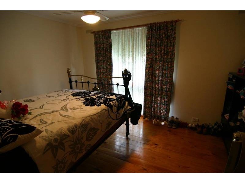 35 McLellan Street, Ararat VIC 3377